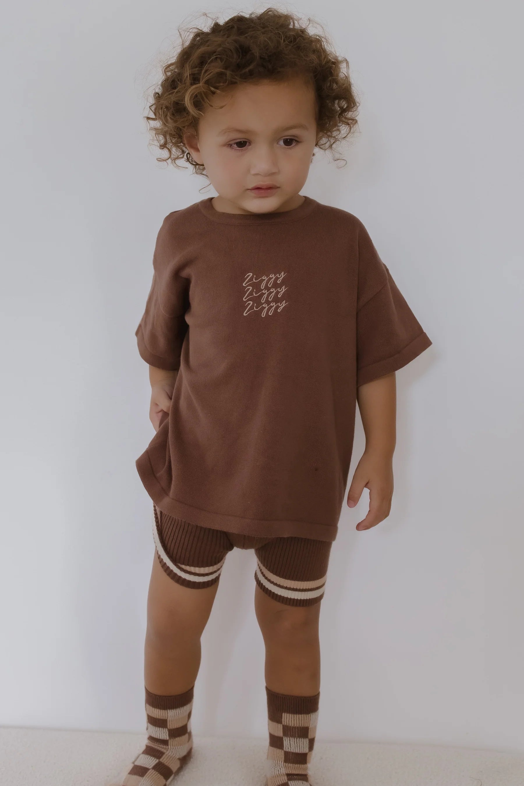ZIGGY LOU | SIGNATURE TEE | CHOCOLATE (KIDS)