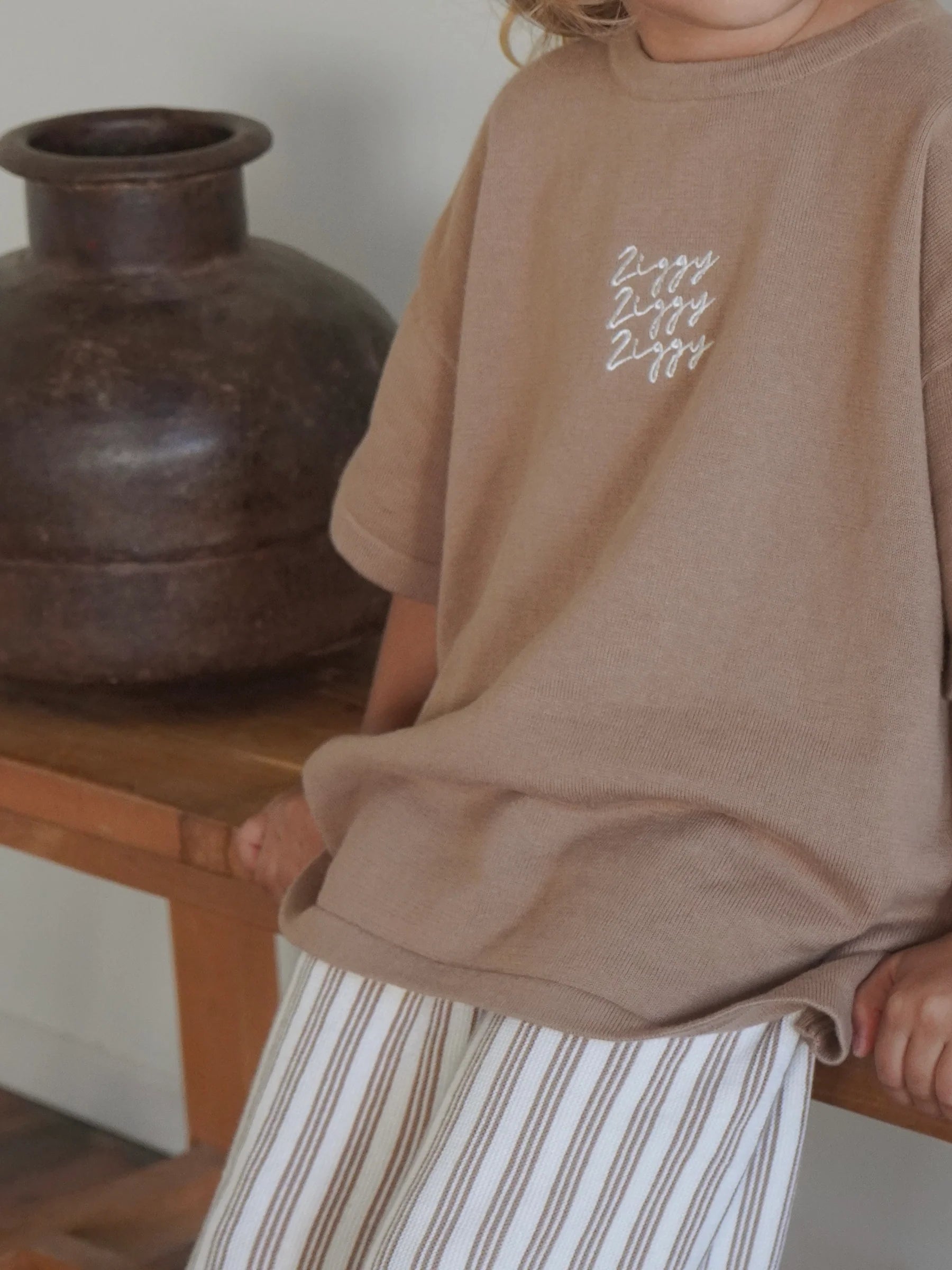 ZIGGY LOU | SIGNATURE TEE | MOCHA (KIDS)