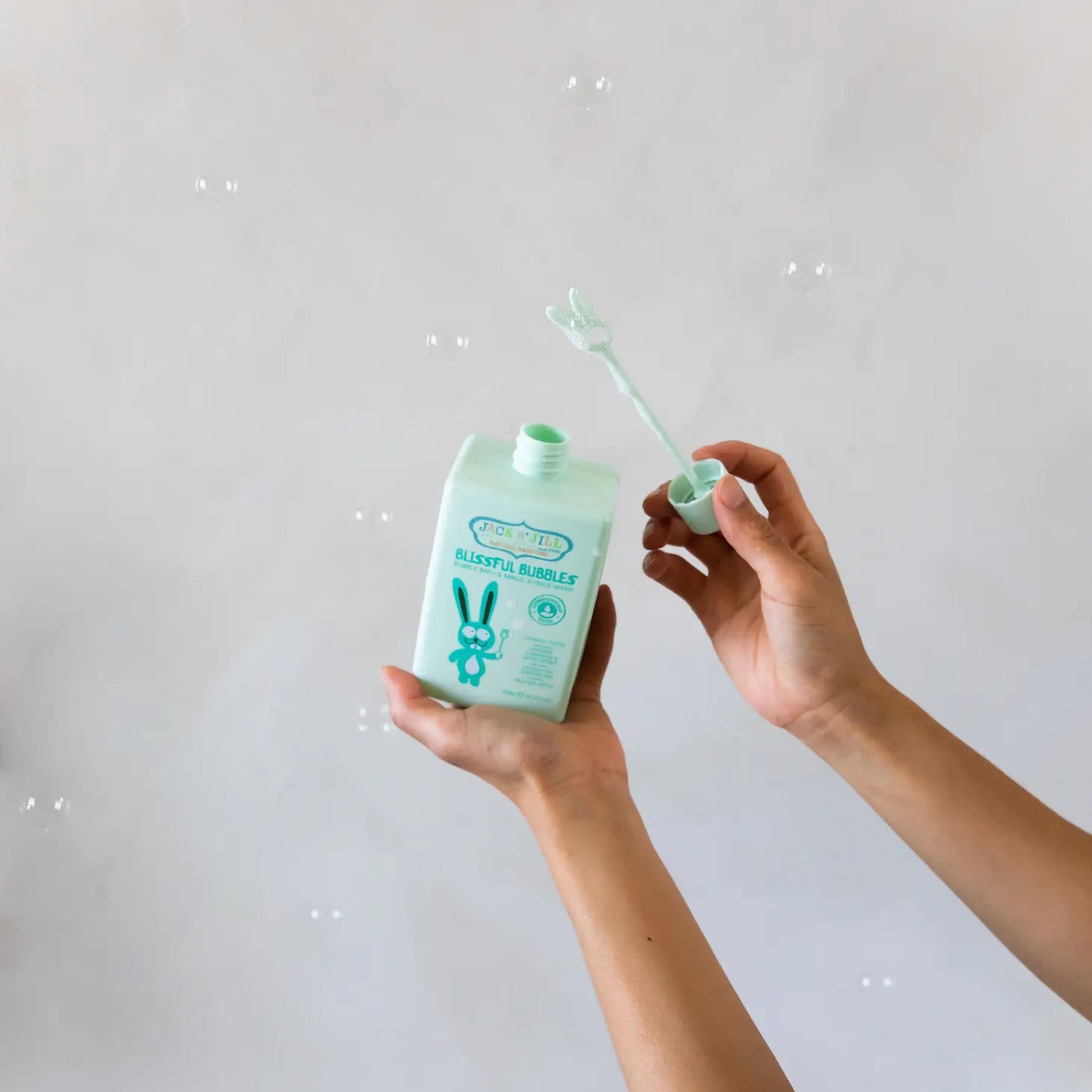 Jack N Jill Bubble Bath with Bubble Wand - Natural 300mL