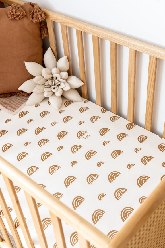 Kiin Organic Cotton & Bamboo Fitted Cot Sheet | Rainbow - Ivory/Umber